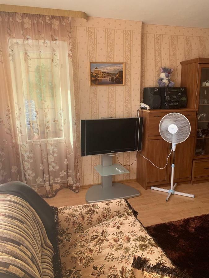 Ореховая Горка Апартаменты С Балконом И Лифтом نارفا المظهر الخارجي الصورة